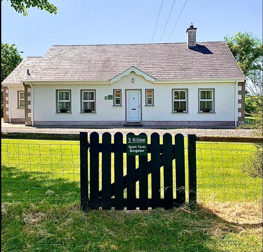 Quiet Farm Cottage Enniskillen Fermanagh מראה חיצוני תמונה