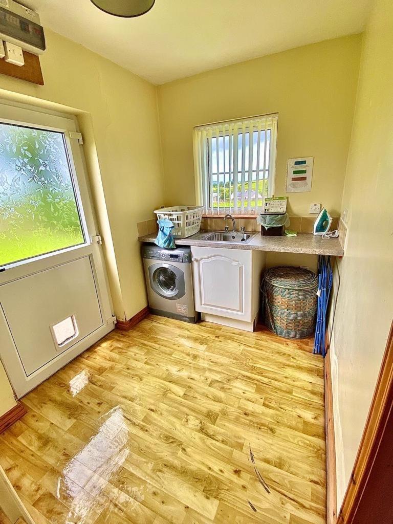 Quiet Farm Cottage Enniskillen Fermanagh מראה חיצוני תמונה