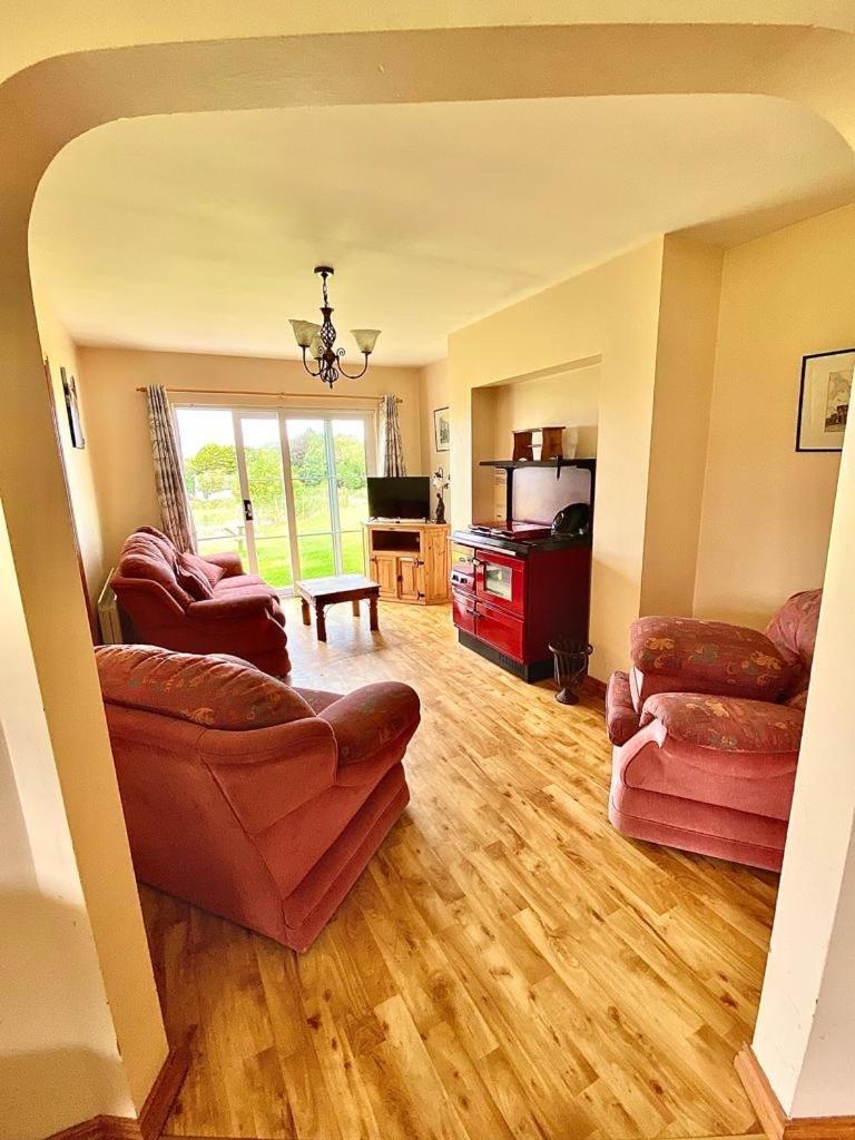 Quiet Farm Cottage Enniskillen Fermanagh מראה חיצוני תמונה