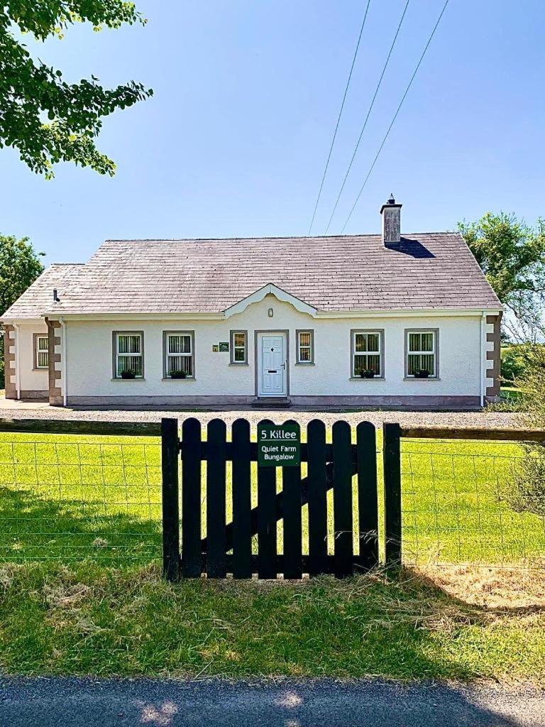 Quiet Farm Cottage Enniskillen Fermanagh מראה חיצוני תמונה